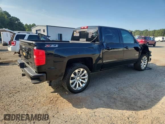 2017 Chevrolet Silverado 1500 LT z VIN 3GCUKREC6HG192230, wystawiony jako Copart lot #70720235 z przebiegiem Nie podano mil oraz Szkoda całkowita • Salvage title. Historia ofert i sprzedaży dostępna na DreamBid. Obrazek 3.