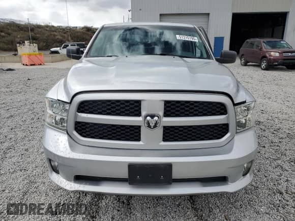 2019 Ram 1500 Express z VIN 1C6RR6FG3KS545824, wystawiony jako Copart lot #51315195 z przebiegiem 61 140 mil mil oraz Szkoda całkowita • Salvage title. Historia ofert i sprzedaży dostępna na DreamBid. Obrazek 5.