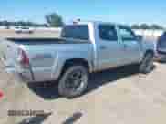 2012 Toyota Tacoma PreRunner z VIN 5TFJU4GN4CX027232, wystawiony jako IAAI lot #43481941 z przebiegiem 181 662 mil mil oraz . Historia ofert i sprzedaży dostępna na DreamBid. Obrazek 4.