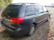 2010 Toyota Sienna XLE z VIN 5TDDK4CC7AS029938, wystawiony jako IAAI lot #43334198 z przebiegiem 122 539 mil mil oraz . Historia ofert i sprzedaży dostępna na DreamBid. Obrazek 4.