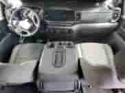 2024 Chevrolet Silverado 2500HD LT z VIN 2GC4YNEY6R1272978, wystawiony jako Copart lot #80916195 z przebiegiem 38 181 mil mil oraz Szkoda całkowita • Salvage title. Historia ofert i sprzedaży dostępna na DreamBid. Obrazek 8.