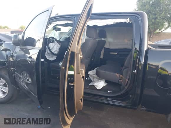 2016 Chevrolet Silverado 1500 LT z VIN 3GCPCREC4GG381810, wystawiony jako IAAI lot #43032065 z przebiegiem 107 102 mil mil oraz . Historia ofert i sprzedaży dostępna na DreamBid. Obrazek 8.