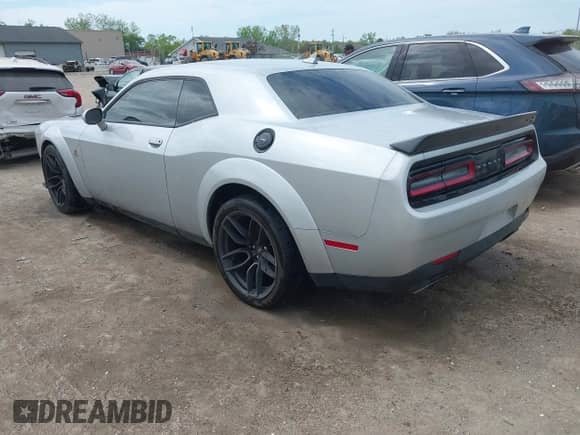 2022 Dodge Challenger R/T Scat Pack с VIN 2C3CDZFJ5NH113469, выставлен на аукционе IAAI как лот 42213277 с пробегом 32 831 миль миль и . История ставок и продаж доступна на DreamBid. Изображение 3.