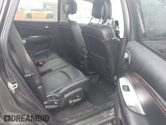 2018 Dodge Journey GT z VIN 3C4PDDEG5JT389612, wystawiony jako IAAI lot #43364171 z przebiegiem 114 014 mil mil oraz . Historia ofert i sprzedaży dostępna na DreamBid. Obrazek 8.