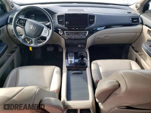 2021 Honda Pilot Touring 7-Passenger z VIN 5FNYF6H63MB010672, wystawiony jako Copart lot #71521985 z przebiegiem 49 064 mil mil oraz Szkoda całkowita • Salvage title. Historia ofert i sprzedaży dostępna na DreamBid. Obrazek 8.