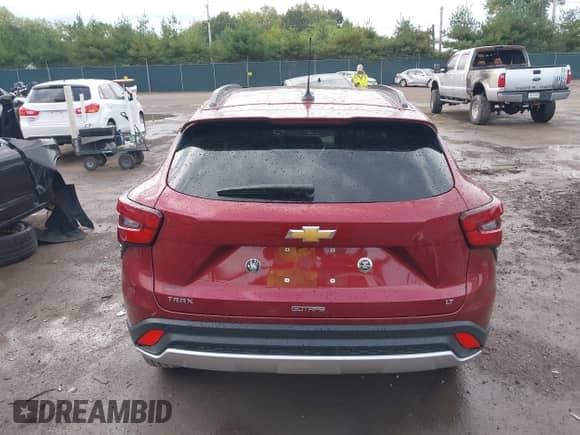 2025 Chevrolet Trax LT с VIN KL77LHEPXSC151694, выставлен на аукционе IAAI как лот 43275553 с пробегом 8 116 миль миль и . История ставок и продаж доступна на DreamBid. Изображение 17.