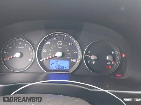 2011 Hyundai Santa Fe GLS с VIN 5XYZG3AB1BG012403, выставлен на аукционе IAAI как лот 43462834 с пробегом 168 564 миль миль и . История ставок и продаж доступна на DreamBid. Изображение 7.