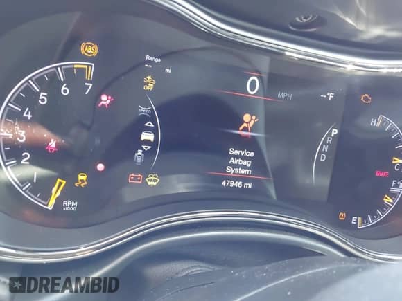 2021 Jeep Grand Cherokee High Altitude z VIN 1C4RJECG9MC712408, wystawiony jako IAAI lot #41944654 z przebiegiem 47 946 mil mil oraz . Historia ofert i sprzedaży dostępna na DreamBid. Obrazek 7.