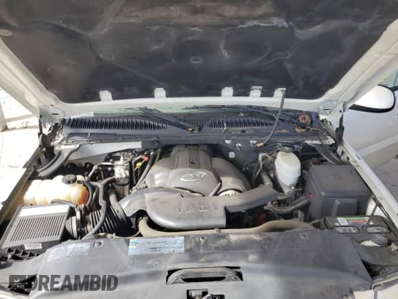 2005 Cadillac Escalade z VIN 1GYEC63N85R267956, wystawiony jako Copart lot #46245185 z przebiegiem 85 946 mil mil oraz Szkoda całkowita • Salvage title. Historia ofert i sprzedaży dostępna na DreamBid. Obrazek 13.