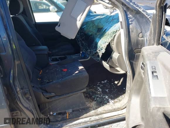 2006 Nissan Pathfinder LE z VIN 5N1AR18W96C655043, wystawiony jako IAAI lot #37875375 z przebiegiem Nie podano mil oraz . Historia ofert i sprzedaży dostępna na DreamBid. Obrazek 5.