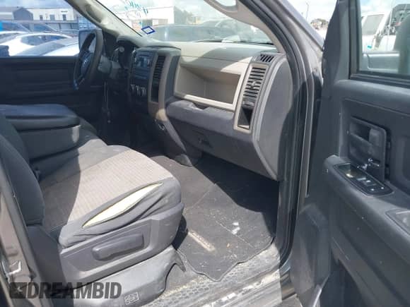 2012 Ram 1500 Express с VIN 1C6RD6FT7CS237438, выставлен на аукционе IAAI как лот 43402526 с пробегом 170 081 миль миль и . История ставок и продаж доступна на DreamBid. Изображение 5.