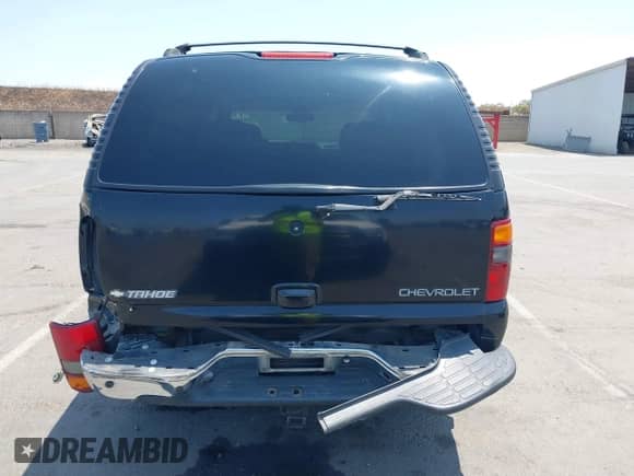 2002 Chevrolet Tahoe Z71 z VIN 1GNEK13T22R314086, wystawiony jako IAAI lot #42559524 z przebiegiem 256 113 mil mil oraz . Historia ofert i sprzedaży dostępna na DreamBid. Obrazek 17.