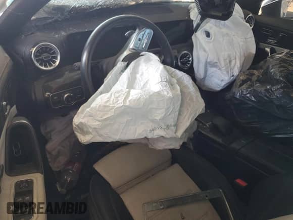 2022 Mercedes-Benz CLA 250 с VIN W1K5J4GB9NN269812, выставлен на аукционе Copart как лот 85718995 с пробегом Не указан миль и Чистый • Clean title. История ставок и продаж доступна на DreamBid. Изображение 8.