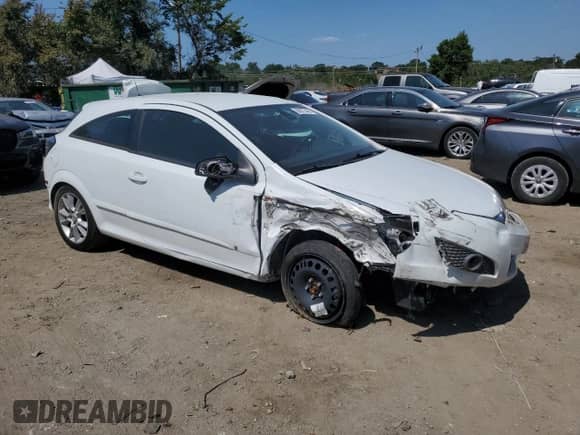 2008 Saturn Astra XR with VIN W08AT271X85111023, listed as a Copart auction lot 68873494 with 90,399 mi miles and Salvage title. Bid and sale history available at DreamBid. Image 4.