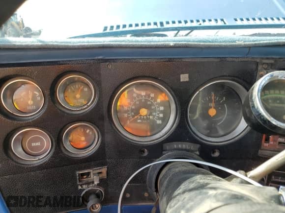 1976 Chevrolet Malibu с VIN CKU2461144835, выставлен на аукционе Copart как лот 50452465 с пробегом 93 367 миль миль и Чистый • Clean title. История ставок и продаж доступна на DreamBid. Изображение 9.