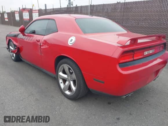 2013 Dodge Challenger R/T с VIN 2C3CDYBT5DH536813, выставлен на аукционе IAAI как лот 42181604 с пробегом 101 886 миль миль и . История ставок и продаж доступна на DreamBid. Изображение 3.