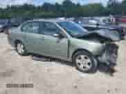 2005 Chevrolet Malibu LT z VIN 1G1ZU54875F107827, wystawiony jako Copart lot #70148884 z przebiegiem 81 416 mil mil oraz Szkoda całkowita • Salvage title. Historia ofert i sprzedaży dostępna na DreamBid. Obrazek 4.