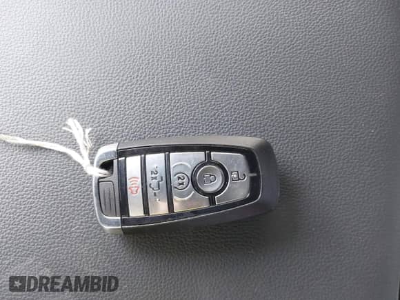 2024 Ford F-150 Lariat z VIN 1FTFW5L57RFB58262, wystawiony jako IAAI lot #42255702 z przebiegiem 4 763 mil mil oraz . Historia ofert i sprzedaży dostępna na DreamBid. Obrazek 11.