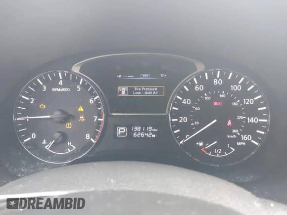 2013 Nissan Pathfinder SV z VIN 5N1AR2MM9DC688017, wystawiony jako IAAI lot #43287108 z przebiegiem 138 119 mil mil oraz . Historia ofert i sprzedaży dostępna na DreamBid. Obrazek 7.