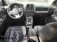 2015 Jeep Compass High Altitude с VIN 1C4NJCEA6FD240998, выставлен на аукционе Copart как лот 56063105 с пробегом 171 760 миль миль и Списание • Salvage title. История ставок и продаж доступна на DreamBid. Изображение 8.