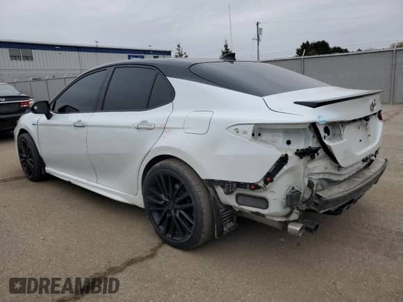 2020 Toyota Camry XSE z VIN 4T1K61AK7LU302990, wystawiony jako Copart lot #50889355 z przebiegiem 224 076 mil mil oraz Szkoda całkowita • Salvage title. Historia ofert i sprzedaży dostępna na DreamBid. Obrazek 2.