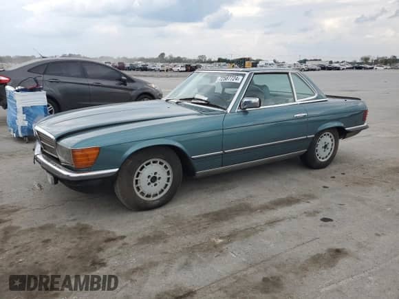 1985 Mercedes-Benz 380 z VIN WDB1070451A014424, wystawiony jako Copart lot #72587724 z przebiegiem 105 926 mil mil oraz Czysty tytuł • Clean title. Historia ofert i sprzedaży dostępna na DreamBid. Obrazek 1.