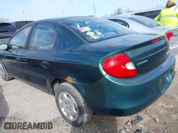2000 Dodge Neon Highline z VIN 1B3ES46C3YD711254, wystawiony jako IAAI lot #41823240 z przebiegiem 44 729 mil mil oraz . Historia ofert i sprzedaży dostępna na DreamBid. Obrazek 3.