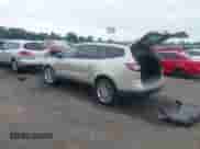 2014 Chevrolet Traverse LT с VIN 1GNKRGKD3EJ331588, выставлен на аукционе IAAI как лот 42053014 с пробегом 230 482 миль миль и . История ставок и продаж доступна на DreamBid. Изображение 3.