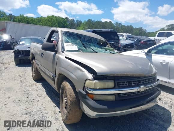 2001 Chevrolet Silverado 1500 с VIN 1GCEC14W51Z129074, выставлен на аукционе IAAI как лот 42187219 с пробегом Не указан миль и . История ставок и продаж доступна на DreamBid. Изображение 1.