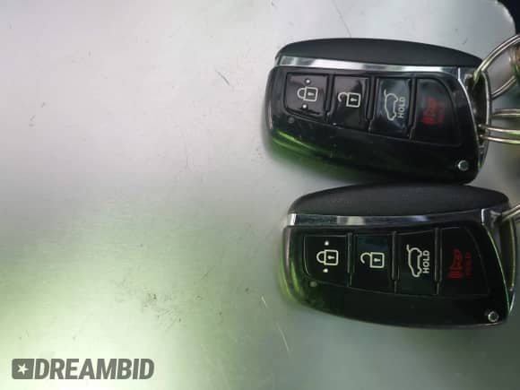 2014 Hyundai Santa Fe z VIN 5XYZU3LA6EG177655, wystawiony jako IAAI lot #43464543 z przebiegiem 117 687 mil mil oraz . Historia ofert i sprzedaży dostępna na DreamBid. Obrazek 11.
