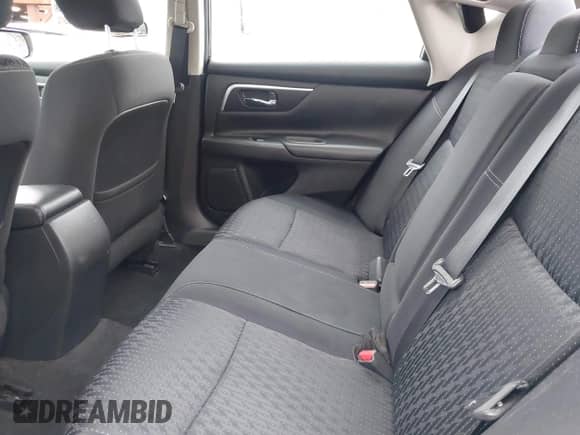 2016 Nissan Altima S with VIN 1N4AL3AP6GC180821, listed as a IAAI auction lot 43191967 with 88,371 mi miles and . Bid and sale history available at DreamBid. Image 8.