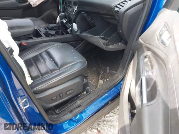 2017 Ford Escape Titanium с VIN 1FMCU0J9XHUD53294, выставлен на аукционе IAAI как лот 43261099 с пробегом 105 000 миль миль и . История ставок и продаж доступна на DreamBid. Изображение 5.