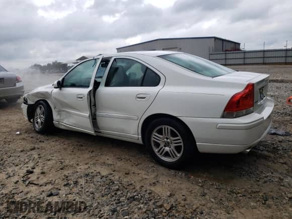 2005 Volvo S60 с VIN YV1RS592252430170, выставлен на аукционе Copart как лот 65732275 с пробегом 218 085 миль миль и Списание • Salvage title. История ставок и продаж доступна на DreamBid. Изображение 2.