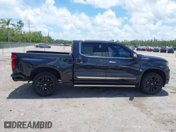2022 Chevrolet Silverado 1500 High Country с VIN 2GCUDJED1N1513549, выставлен на аукционе IAAI как лот 42758456 с пробегом 66 337 миль миль и . История ставок и продаж доступна на DreamBid. Изображение 14.