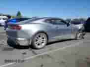 2019 Chevrolet Camaro 1LT z VIN 1G1FB1RX9K0132972, wystawiony jako Copart lot #81693415 z przebiegiem 55 730 mil mil oraz Czysty tytuł • Clean title. Historia ofert i sprzedaży dostępna na DreamBid. Obrazek 3.