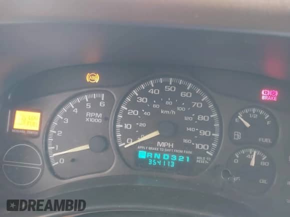 2000 GMC Sierra 1500 SLE z VIN 2GTEC19T4Y1334273, wystawiony jako IAAI lot #42777220 z przebiegiem 354 113 mil mil oraz . Historia ofert i sprzedaży dostępna na DreamBid. Obrazek 7.