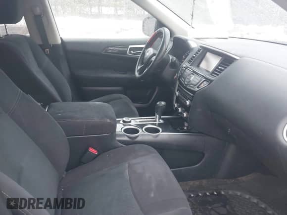 2013 Nissan Pathfinder SV with VIN 5N1AR2MM6DC670669, listed as a IAAI auction lot 41727260 with 186,112 mi miles and . Bid and sale history available at DreamBid. Image 5.