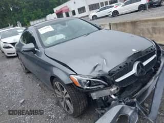 2017 Mercedes-Benz C 300 z VIN WDDWJ4JB4HF379226, wystawiony jako IAAI lot #42366082 z przebiegiem 96 015 mil mil oraz . Historia ofert i sprzedaży dostępna na DreamBid. Obrazek 1.