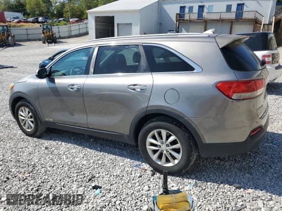 2016 Kia Sorento LX с VIN 5XYPGDA51GG072549, выставлен на аукционе Copart как лот 81161145 с пробегом 136 587 миль миль и Чистый • Clean title. История ставок и продаж доступна на DreamBid. Изображение 2.