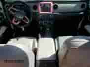 2021 Jeep Wrangler Unlimited Sahara High Altitude с VIN 1C4HJXEN6MW851686, выставлен на аукционе Copart как лот 85832055 с пробегом 58 409 миль миль и Списание • Salvage title. История ставок и продаж доступна на DreamBid. Изображение 8.