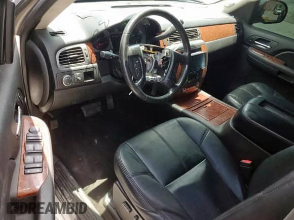 2007 Chevrolet Silverado 1500 LTZ с VIN 1GCEC19047Z509844, выставлен на аукционе Copart как лот 61930865 с пробегом 259 378 миль миль и Списание • Salvage title. История ставок и продаж доступна на DreamBid. Изображение 8.