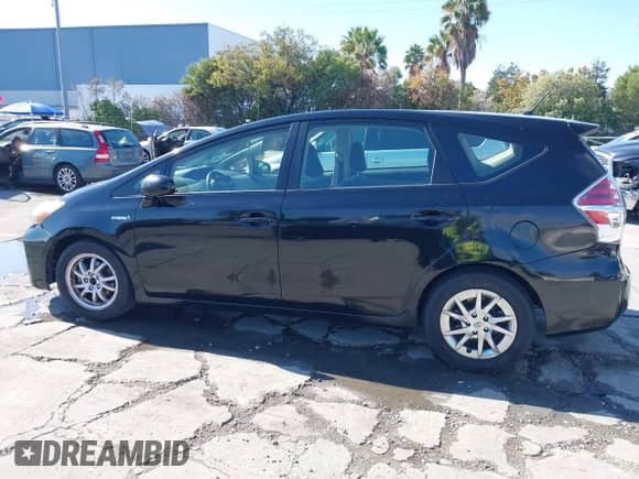 2015 Toyota Prius Two z VIN JTDZN3EU1FJ038507, wystawiony jako IAAI lot #43476342 z przebiegiem 227 331 mil mil oraz . Historia ofert i sprzedaży dostępna na DreamBid. Obrazek 14.