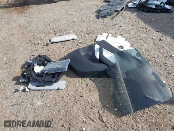 2022 Tesla Model Y Performance с VIN 7SAYGDEFXNF393066, выставлен на аукционе IAAI как лот 43224155 с пробегом 30 321 миль миль и . История ставок и продаж доступна на DreamBid. Изображение 12.