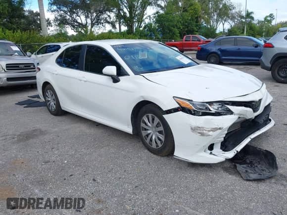 2018 Toyota Camry SE с VIN 4T1B11HKXJU610978, выставлен на аукционе IAAI как лот 43462535 с пробегом 33 087 миль миль и . История ставок и продаж доступна на DreamBid. Изображение 1.