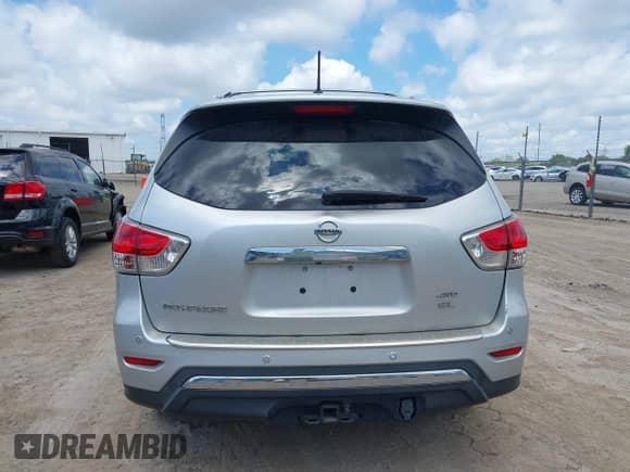 2014 Nissan Pathfinder S z VIN 5N1AR2MM9EC650952, wystawiony jako IAAI lot #42620154 z przebiegiem 174 690 mil mil oraz . Historia ofert i sprzedaży dostępna na DreamBid. Obrazek 16.