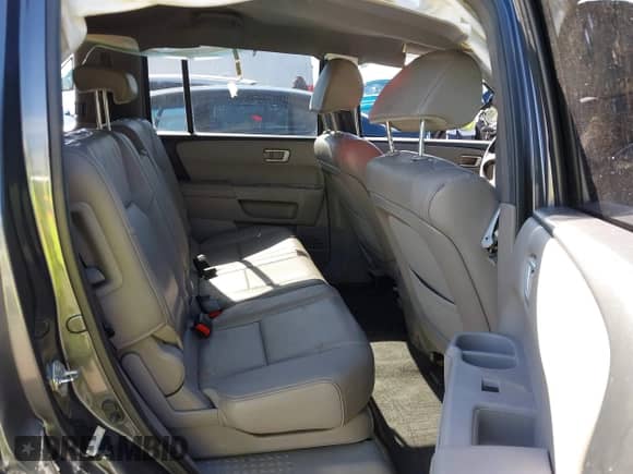 2013 Honda Pilot EX-L with VIN 5FNYF3H5XDB031282, listed as a IAAI auction lot 43097330 with 150,935 mi miles and . Bid and sale history available at DreamBid. Image 8.