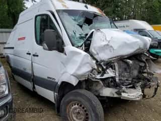 2007 Dodge Sprinter с VIN WD0PE845075223387, выставлен на аукционе Copart как лот 53475115 с пробегом Не указан миль и Списание • Salvage title. История ставок и продаж доступна на DreamBid. Изображение 4.