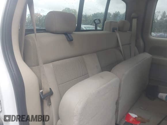 2004 Ford F-150 XLT с VIN 1FTPX14534FA01409, выставлен на аукционе IAAI как лот 43496490 с пробегом Не указан миль и . История ставок и продаж доступна на DreamBid. Изображение 8.