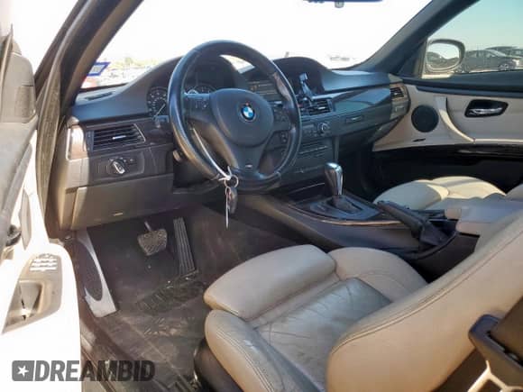 2012 BMW 3 Series 335i с VIN WBADX7C58CE744673, выставлен на аукционе Copart как лот 90449645 с пробегом 124 110 миль миль и Списание • Salvage title. История ставок и продаж доступна на DreamBid. Изображение 8.