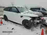 2022 Land Rover Range Rover Sport SVR z VIN SALWZ2RE8NA799997, wystawiony jako Copart lot #38238204 z przebiegiem Nie podano mil oraz Szkoda całkowita • Salvage title. Historia ofert i sprzedaży dostępna na DreamBid. Obrazek 4.